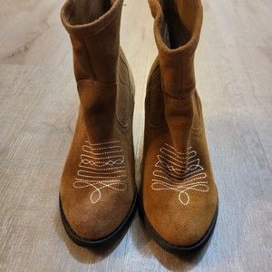 Skecher Brown Suede Cowboy Style Ankle Boots Size 7